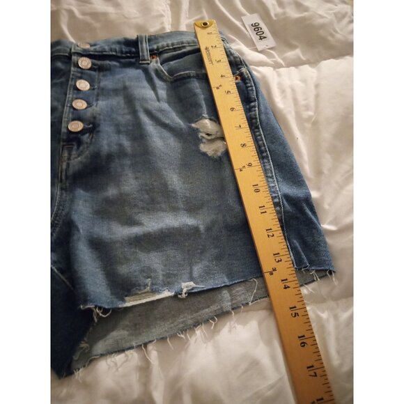 Gap Factory Womens Mid-Rise Distressed Denim Shorts Size 14/32Cotton Blend NWT - Picture 2 of 9